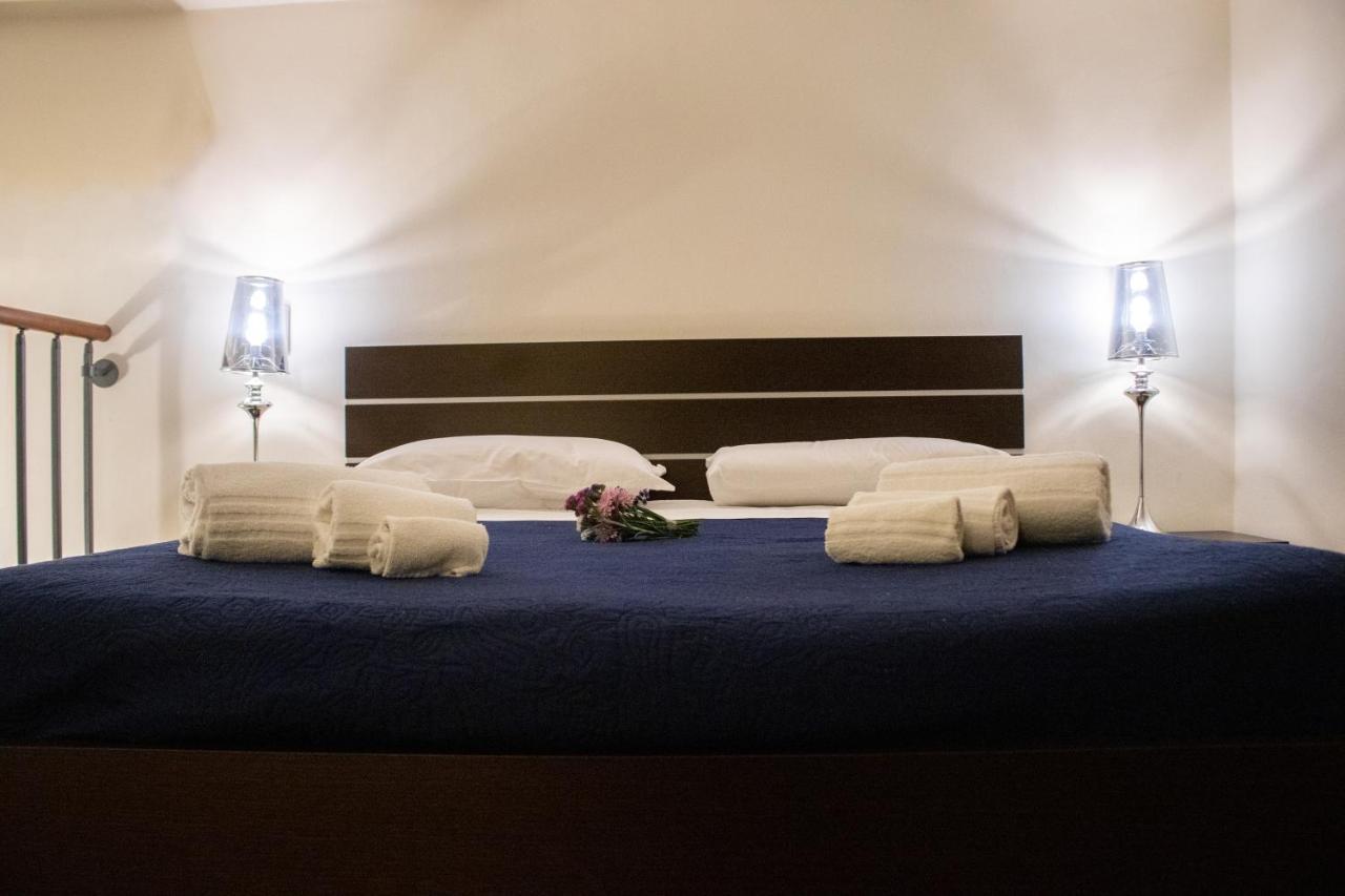 Apollo Suites Lecce Ngoại thất bức ảnh