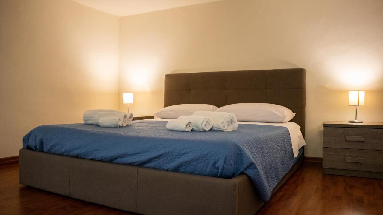 Apollo Suites Lecce Ngoại thất bức ảnh