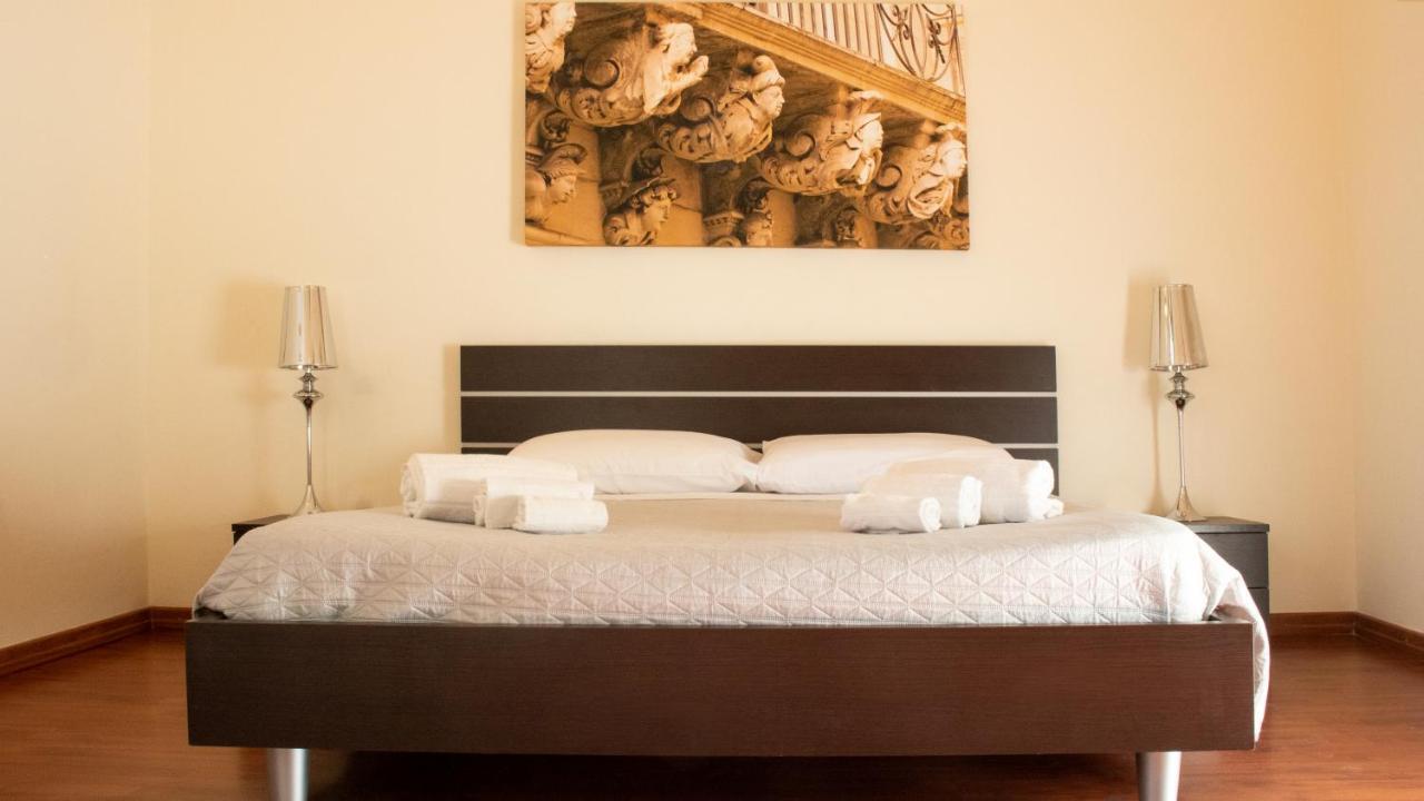 Apollo Suites Lecce Ngoại thất bức ảnh