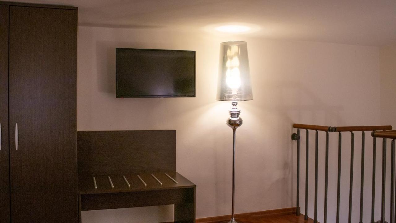 Apollo Suites Lecce Ngoại thất bức ảnh