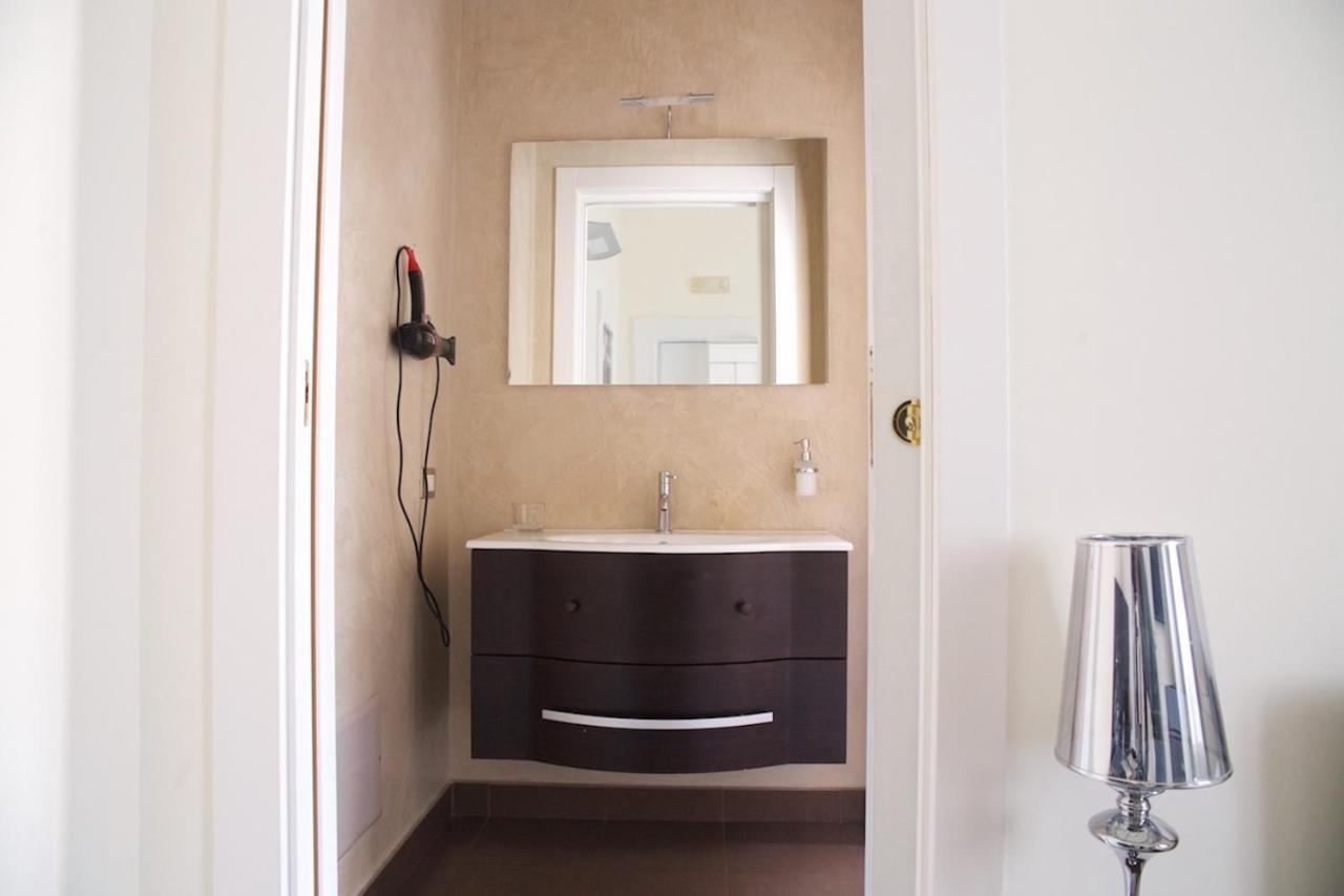 Apollo Suites Lecce Ngoại thất bức ảnh
